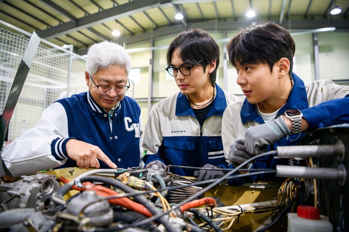 한국기계학술대회 캡스톤 디자인 발표 최우수상, 우수상 대표이미지